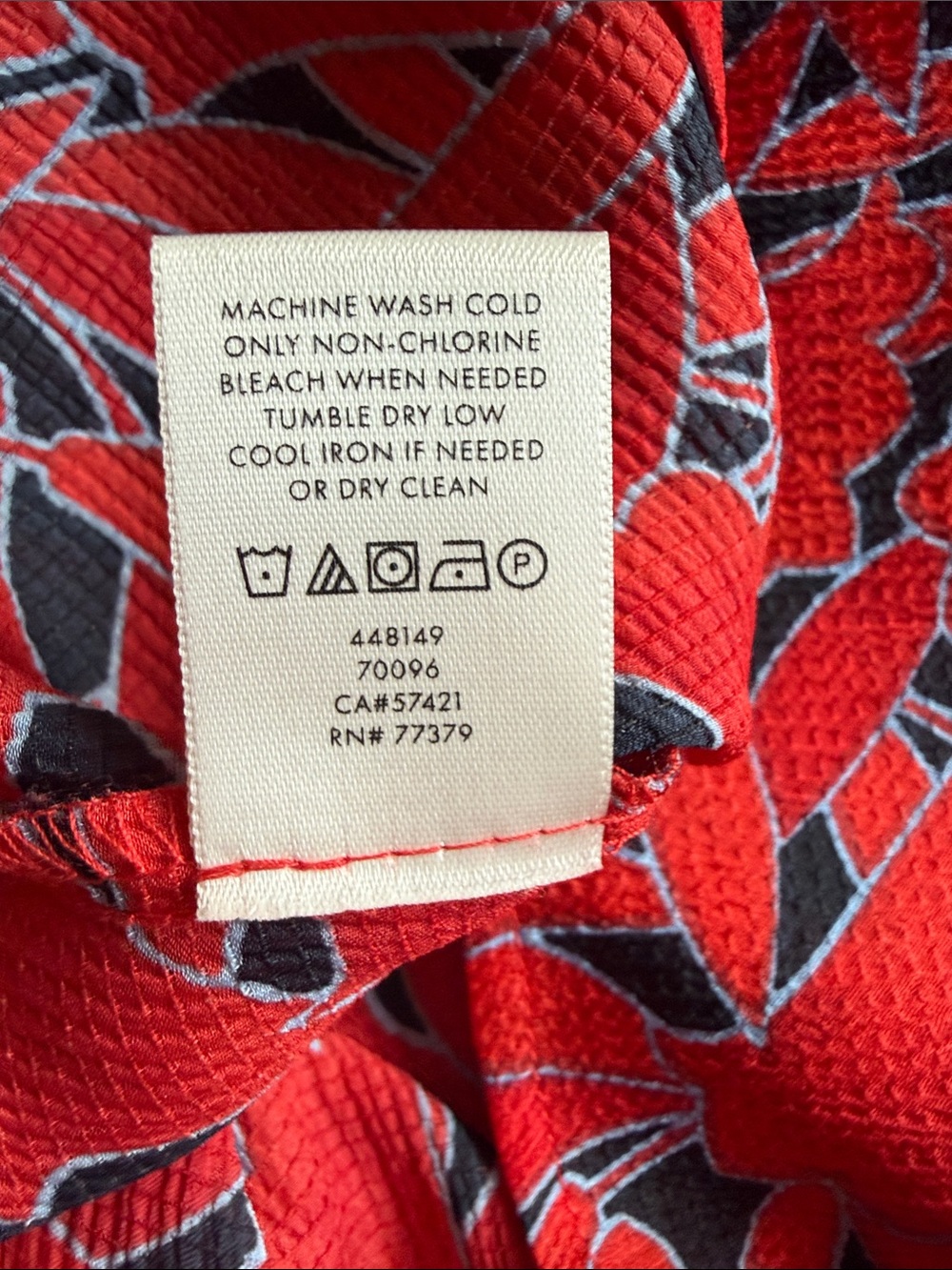 Ann Taylor Red Floral Smocked Yoke Blouse with Red Leaf Print Smocked Cuffs XS - Picture 12 of 14